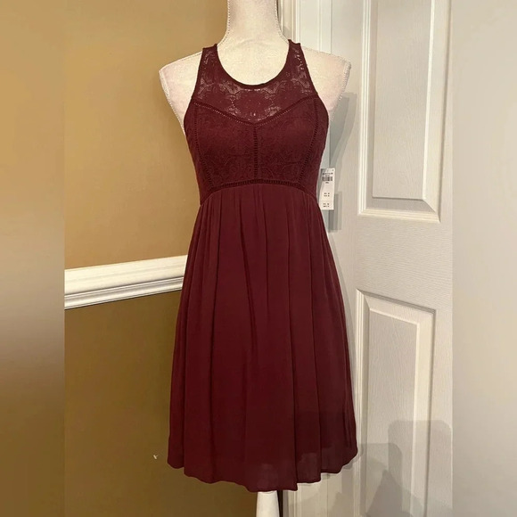 Abercrombie & Fitch Dress Keyhole Maroon‎ Lace S - Picture 8 of 12